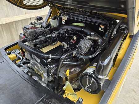 Propane Forklifts 2018  Yale GLC050VX (14)