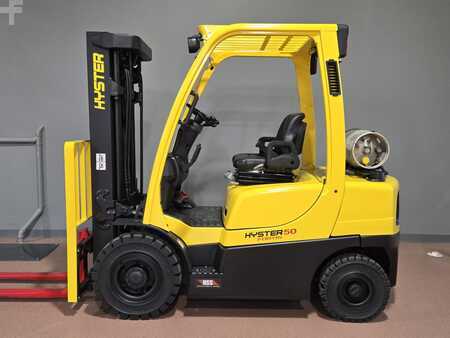 Propane Forklifts 2016  Hyster H50FT (1)