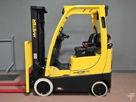 Propane Forklifts 2018  Hyster S30FT (1)