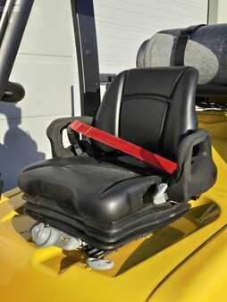 Propane Forklifts 2017  Yale GLC080VX (13)