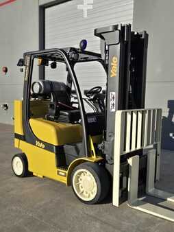 Propane Forklifts 2017  Yale GLC080VX (4)