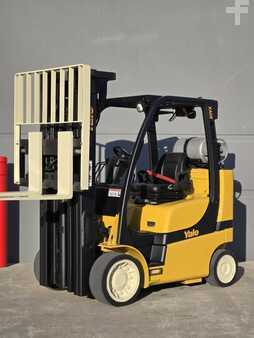 Propane Forklifts 2017  Yale GLC080VX (7)