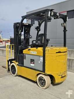 Diesel Forklifts 2013  Yale ERC080VH (2)
