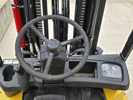 Propane Forklifts 2002  Yale GLC120MJ (14)