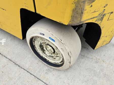 Propane Forklifts 2002  Yale GLC120MJ (9)