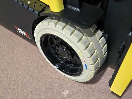Propane Forklifts 2019  Hyster S30FT (11)