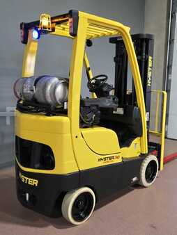 Propane Forklifts 2019  Hyster S30FT (2)
