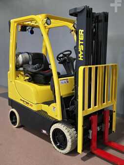 Propane Forklifts 2019  Hyster S30FT (3)
