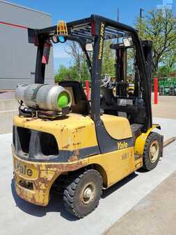 Propane Forklifts 2012  Yale GLP050VX (5)