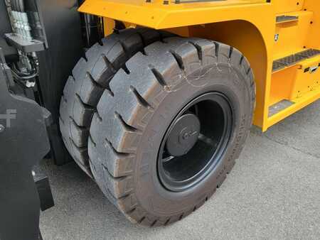 Diesel Forklifts 2023  Hyundai 160D-9 (11)