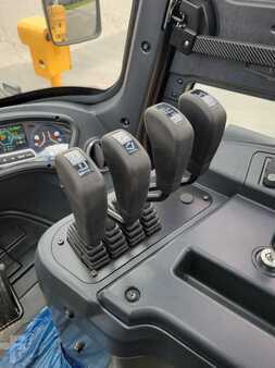 Diesel Forklifts 2023  Hyundai 160D-9 (17)