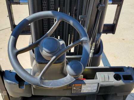 Diesel Forklifts 2017  Yale ERP040VT (13)