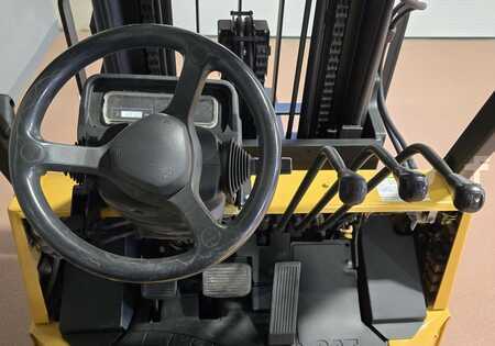 Propane Forklifts 2018  CAT Lift Trucks GC40K (14)
