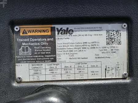 Reach Trucks 2019  Yale ESC030AD (13)