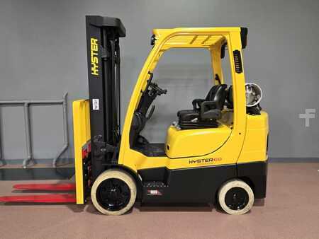 Propane Forklifts 2022  Hyster S60FT (1)