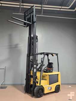 Diesel Forklifts 2018  CAT Lift Trucks EC25N2 (10)