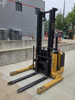 Pallet Stackers 2022  Big Joe PDS30-126 (3)