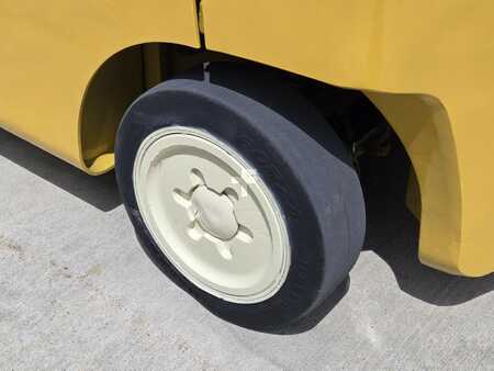 Yale GLC050VX