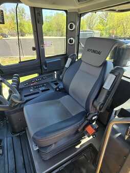 Diesel Forklifts 2024  Hyundai 160D-9 (14)