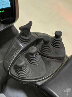 Diesel Forklifts 2021  Linde E25C (13)