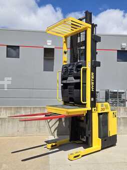 Vertical order pickers 2013  Hyster R30XM3 (8)