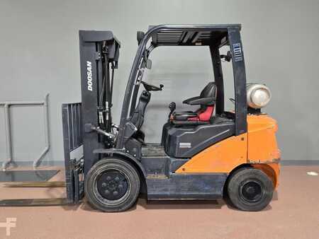 Propane Forklifts 2021  Doosan G25N-7 (1)