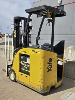 Reach Trucks 2019  Yale ESC030AD (2)