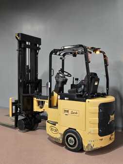 Reach Trucks 2015  Bendi B3/30AC (2)