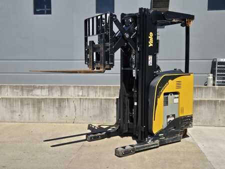 Reach Trucks 2021  Yale NR045EB (8)
