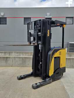 Reach Trucks 2021  Yale NR045EB (7)