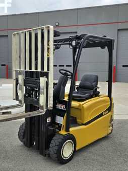 Diesel Forklifts 2015  Yale ERP040VT (7)
