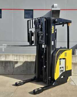 Reach Trucks 2019  Yale NDR035EB (7)