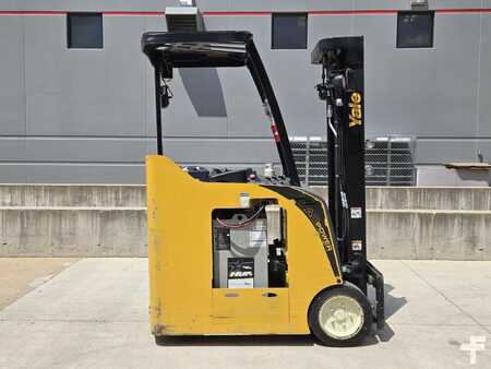 Reach Trucks 2022  Yale ESC040AD (6)