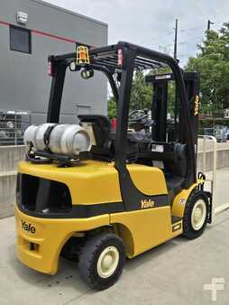 Propane Forklifts 2017  Yale GLP050VX (5)