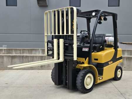 Propane Forklifts 2017  Yale GLP050VX (9)
