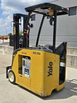 Reach Trucks 2022  Yale ESC040AD (2)