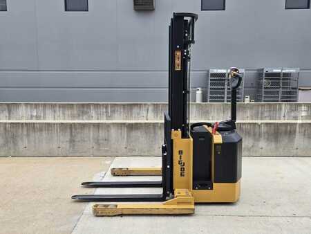Pallet Stackers 2022  Big Joe PDS30-126 (1)
