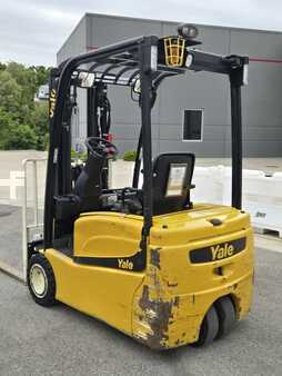 Diesel Forklifts 2015  Yale ERP040VT (2)