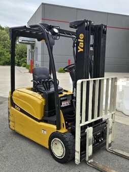 Diesel Forklifts 2015  Yale ERP040VT (4)
