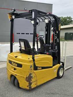 Diesel Forklifts 2015  Yale ERP040VT (5)