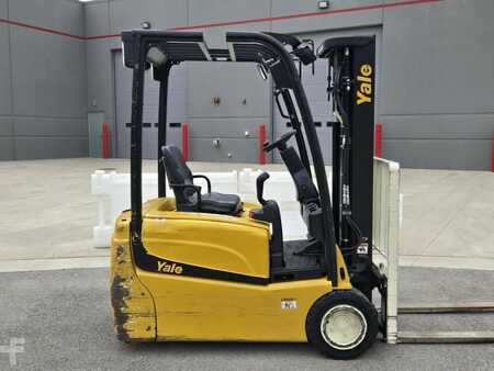 Diesel Forklifts 2015  Yale ERP040VT (6)