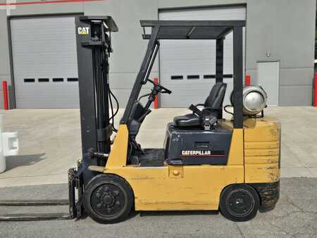 Propane Forklifts 1997  CAT Lift Trucks GC25 (1)