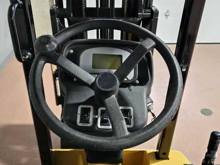 Reach Trucks 2015  Bendi B3/30AC (14)