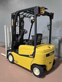 Diesel Forklifts 2019  Yale ERP030VF (5)
