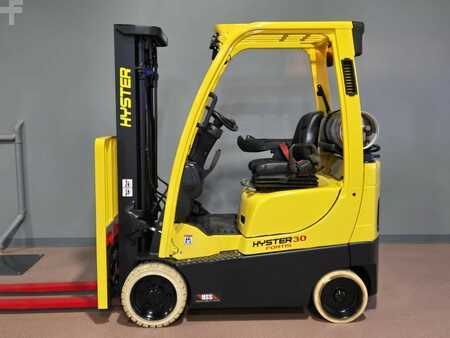 Propane Forklifts 2019  Hyster S30FT (1)