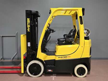 Propane Forklifts 2022  Hyster S50FT (1)