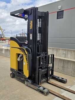 Reach Trucks 2021  Yale NR045EB (4)