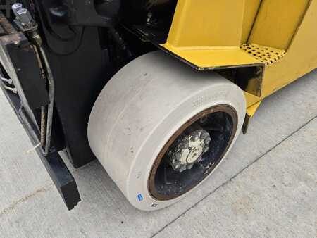 Propane Forklifts 2002  Yale GLC120MJ (7)
