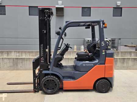 Propane Forklifts 2024  Toyota 508FGCU25 (1)