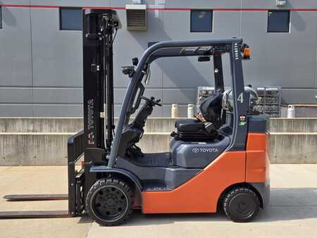 Propane Forklifts 2024  Toyota 508FGCU25 (1)